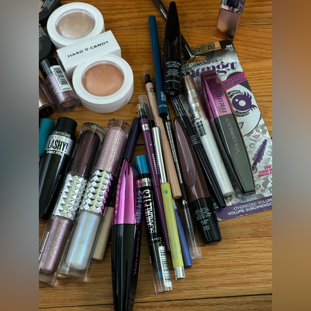 Make up bundle - Picture 6 of 8